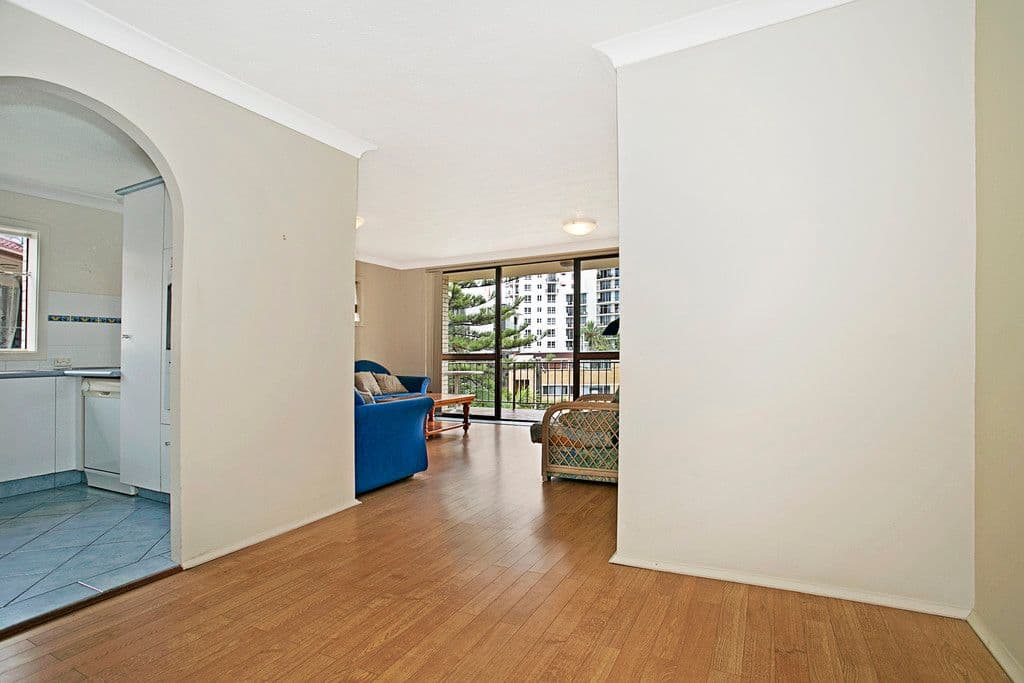 12 'Summerset' 18 First Avenue, Broadbeach QLD 4218, Broadbeach - Thumbnail 4