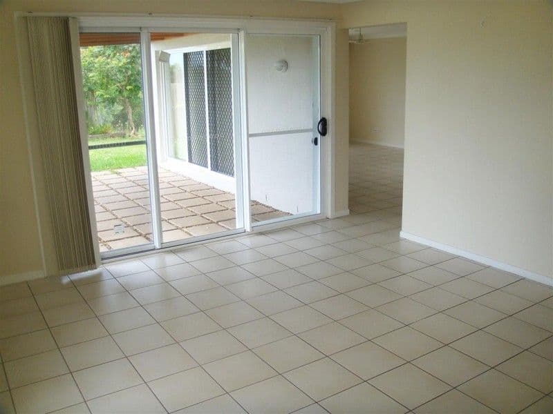 12 Norfolk Drive, PACIFIC PINES QLD 4211, Pacific Pines - Thumbnail 2