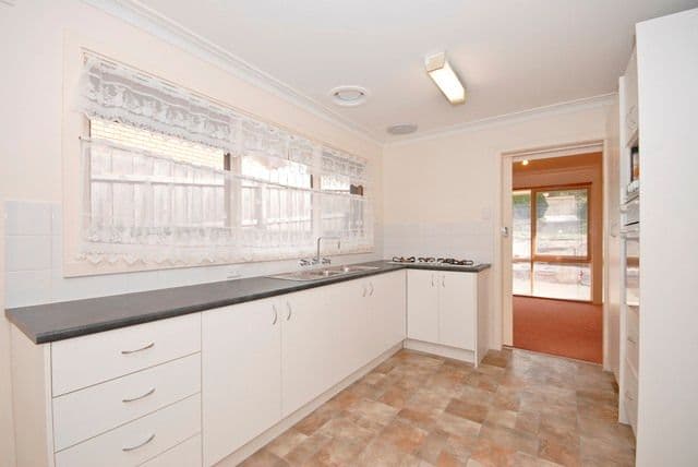 44 WINNETKA Drive, LILYDALE VIC 3140, Lilydale - Thumbnail 3