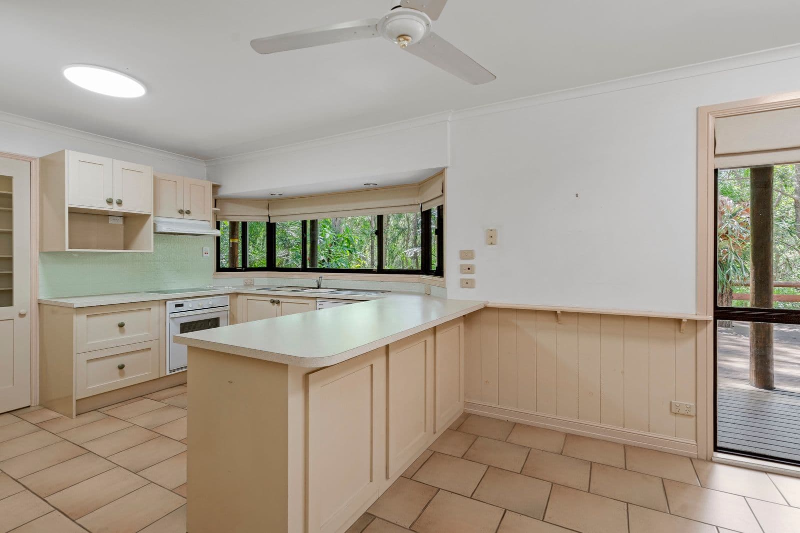 29 Grosvenor Court, Worongary QLD 4213, Worongary - Thumbnail 7