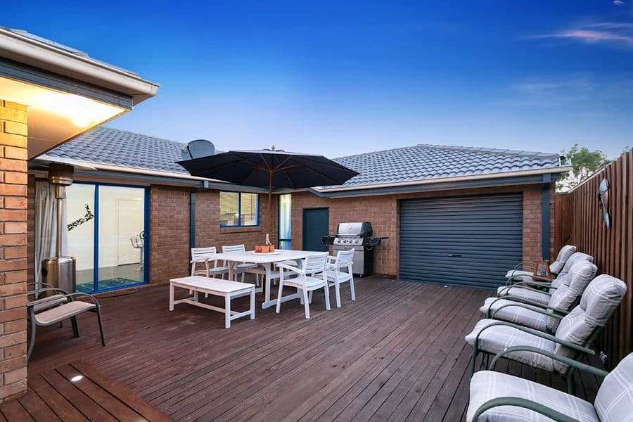 15 Barrwang Street, CAIRNLEA VIC 3023, Cairnlea - Thumbnail 8