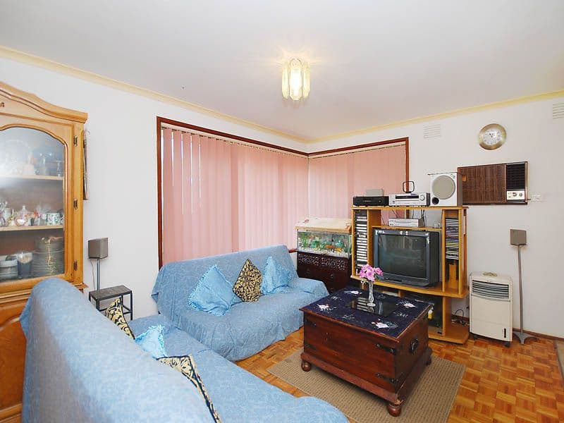 52 Clarke Drive, GLADSTONE PARK VIC 3043, Gladstone Park - Thumbnail 4