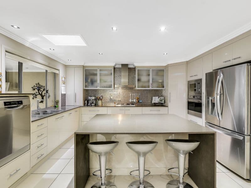 15 Coventry Court, Mount Lofty QLD 4350, Mount Lofty - Thumbnail 7