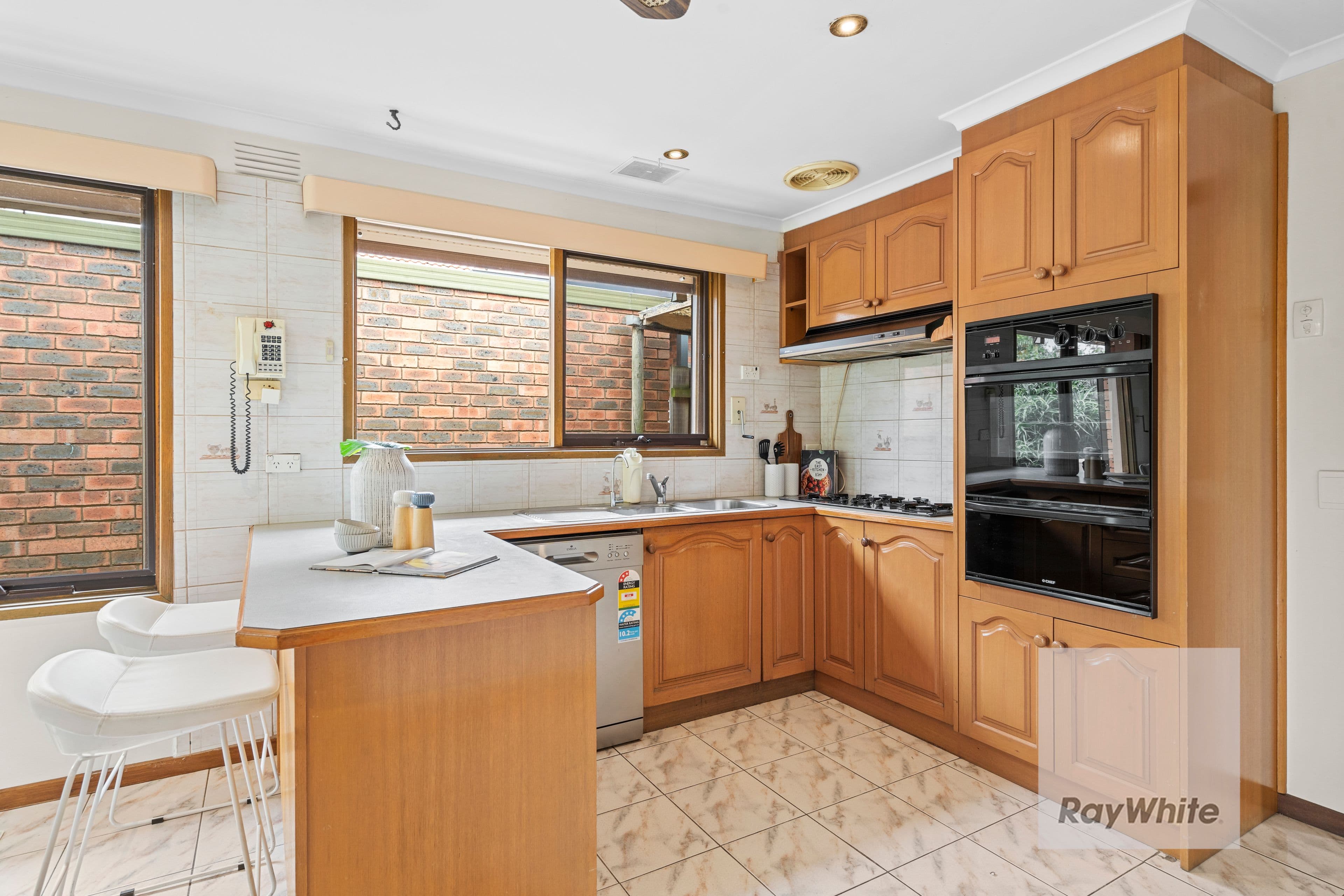 75 Wenden Road, Mill Park VIC 3082, Mill Park - Thumbnail 5