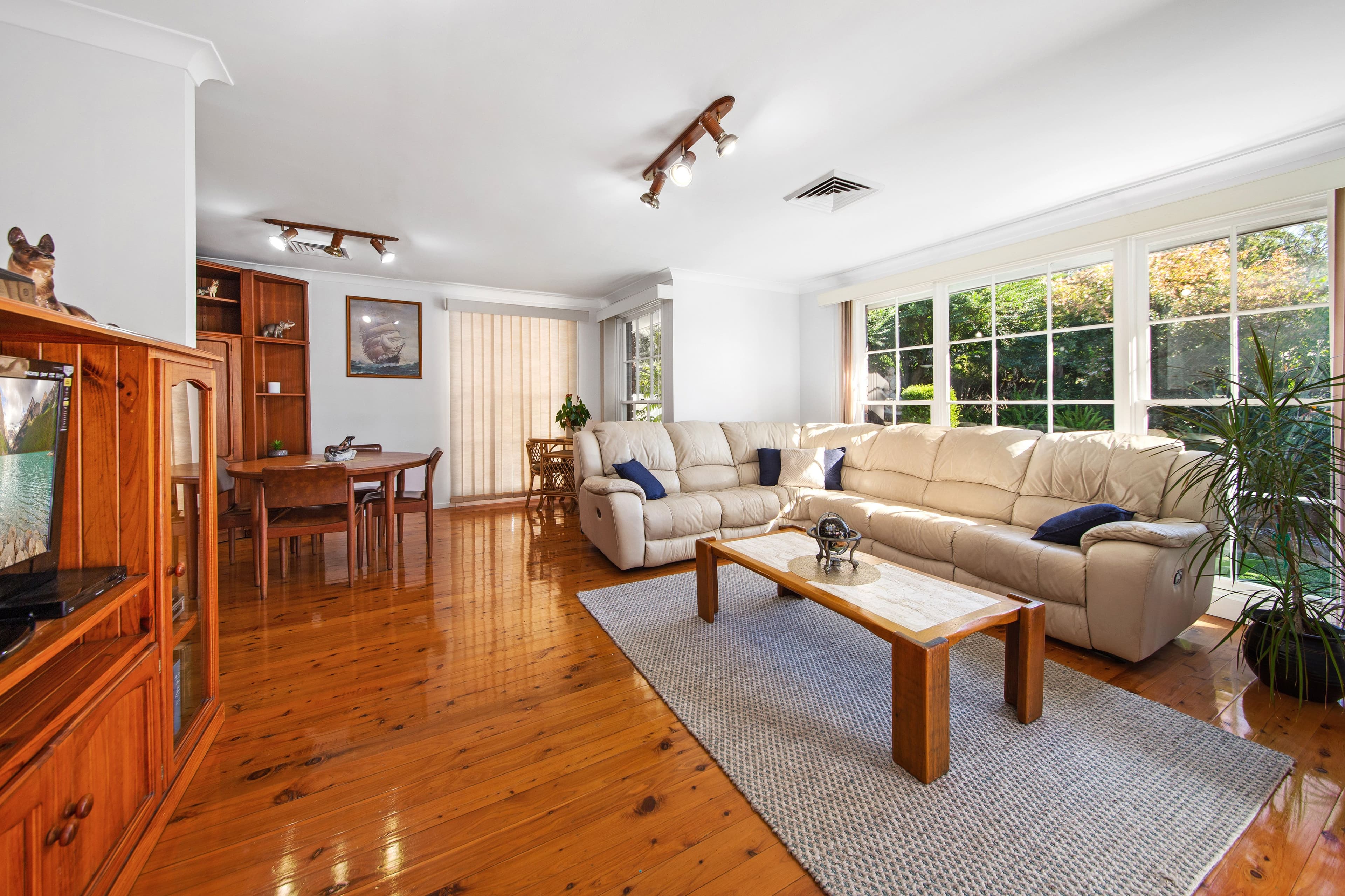 74 Warilda Avenue, Engadine NSW 2233, Engadine - Thumbnail 2