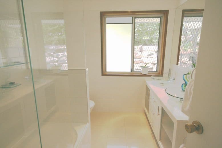38 Balmerino Drive, CARINA QLD 4152, Carina - Thumbnail 5