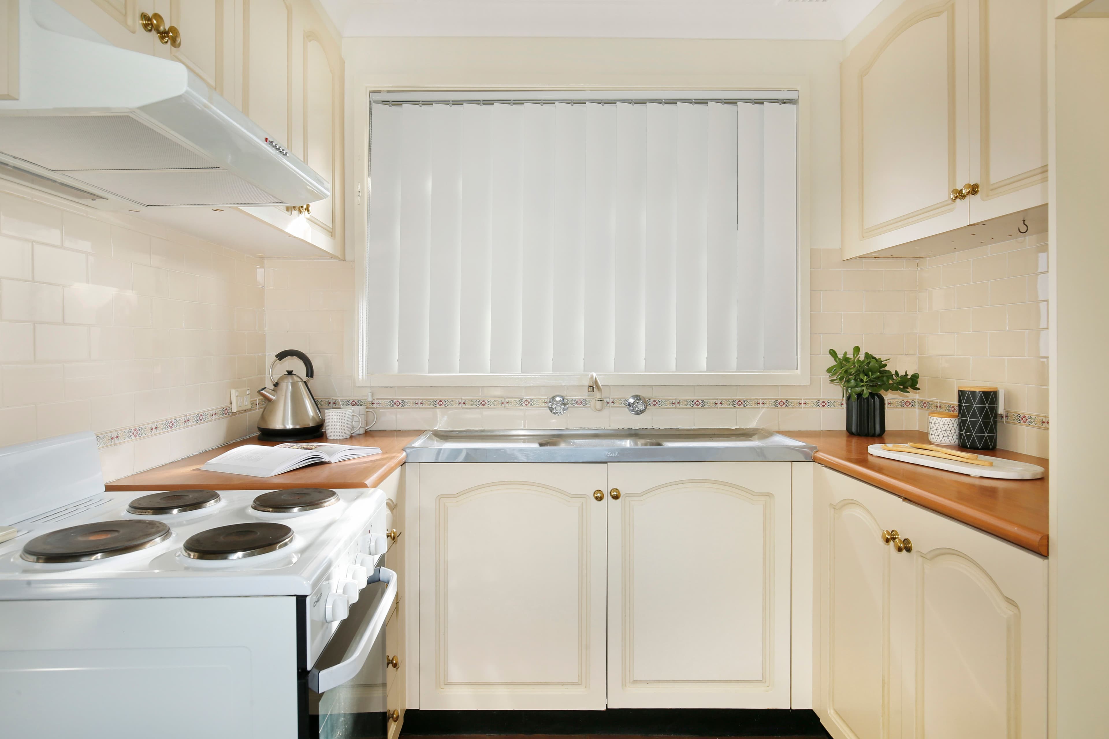 25 Coral Crescent, Unanderra - Thumbnail 4