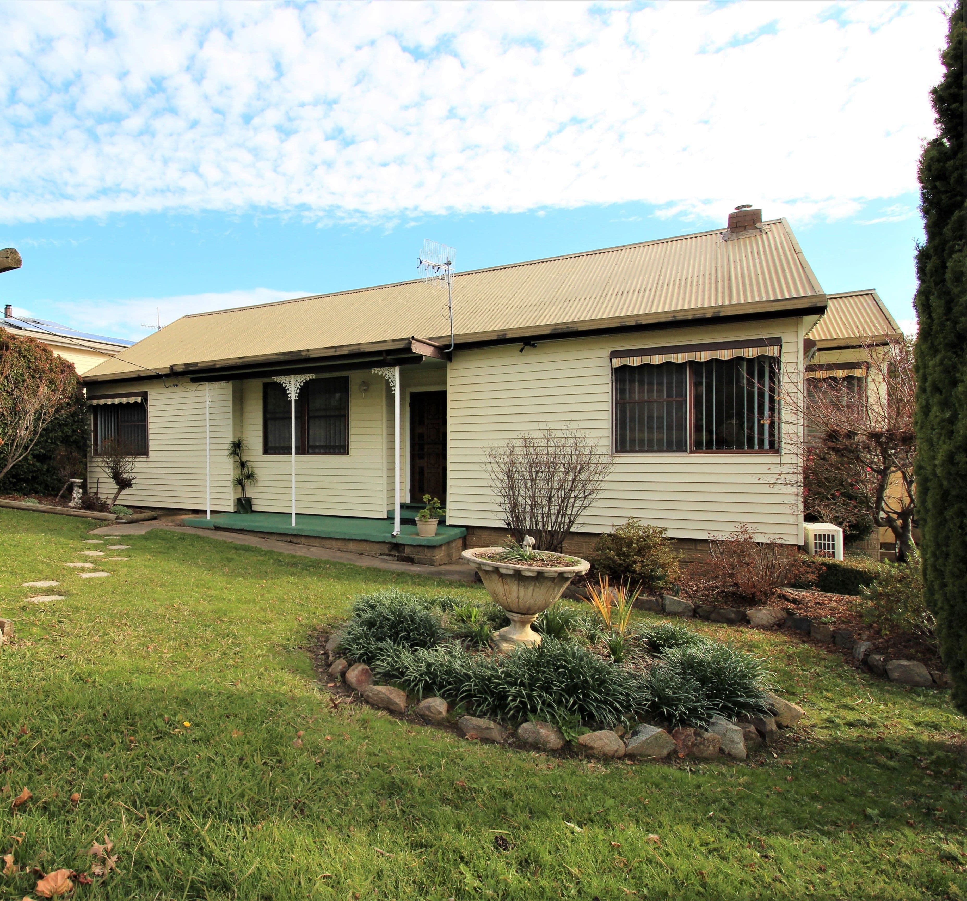 99 Gilbert Street, Tumbarumba - Image 1
