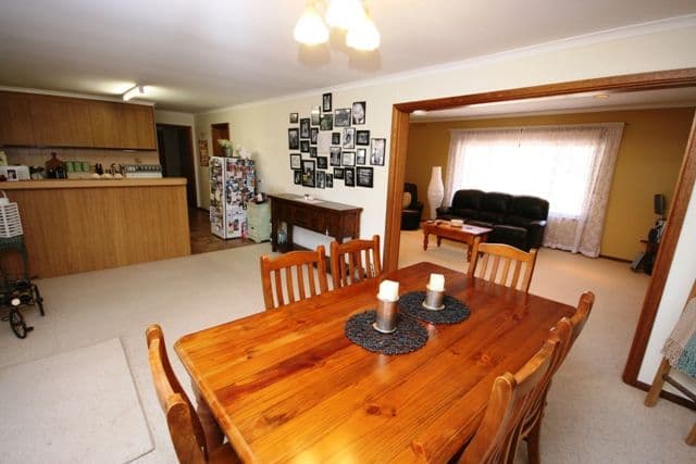 8 Eighth Street, SNOWTOWN SA 5520, Snowtown - Thumbnail 3