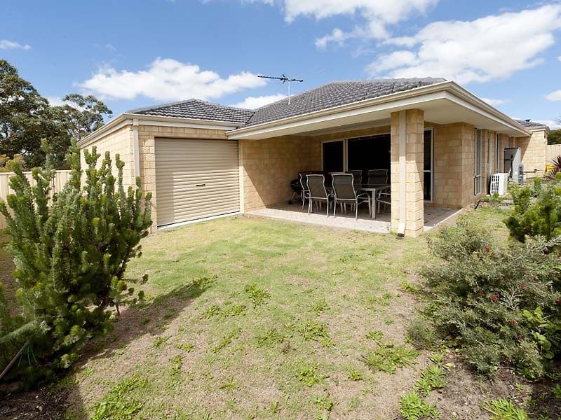 1 Ballycastle Loop, CANNING VALE WA 6155, Canning Vale - Thumbnail 4