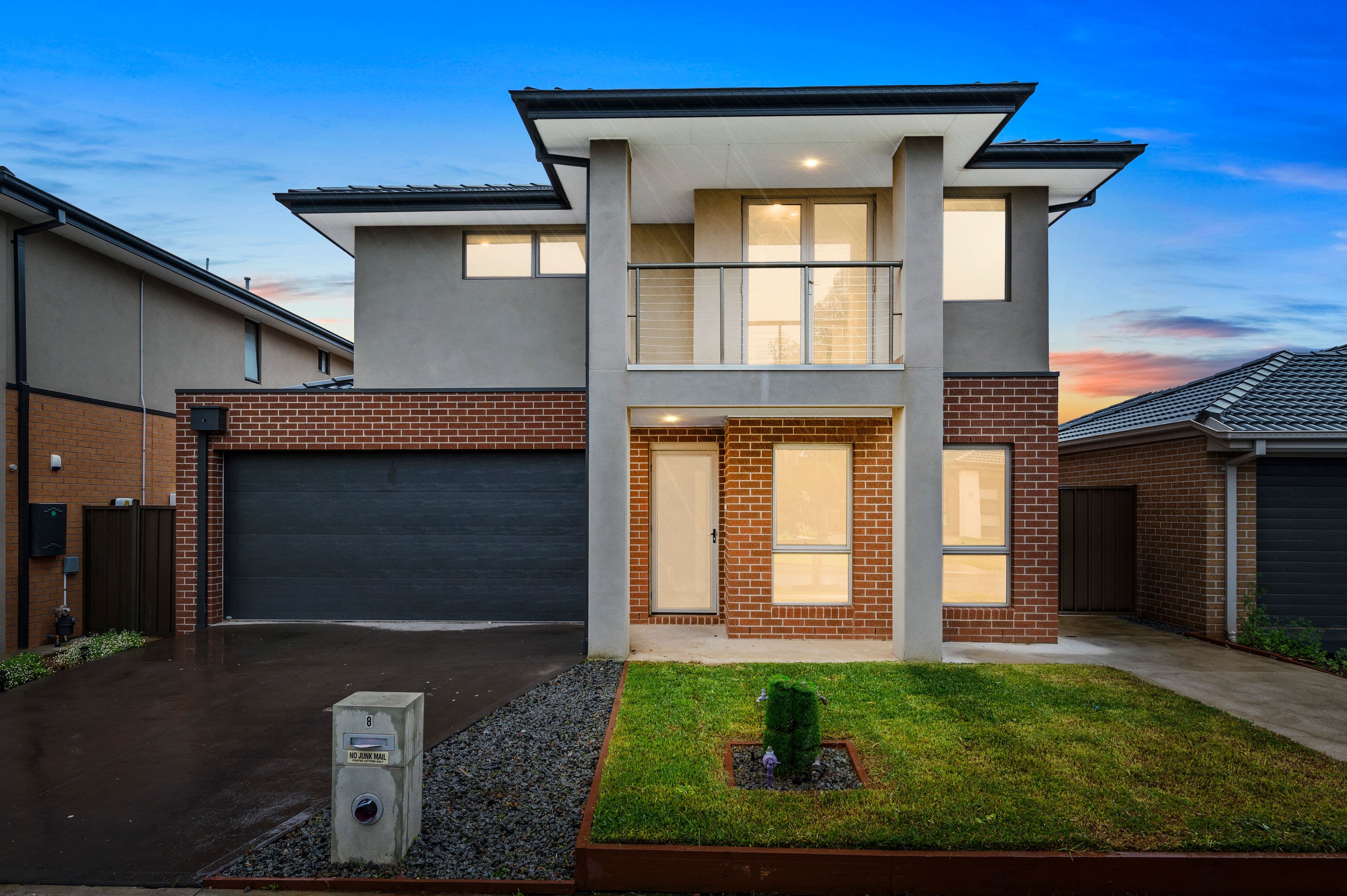 8 Sapphire Road, COBBLEBANK VIC 3338, Cobblebank - Thumbnail 2