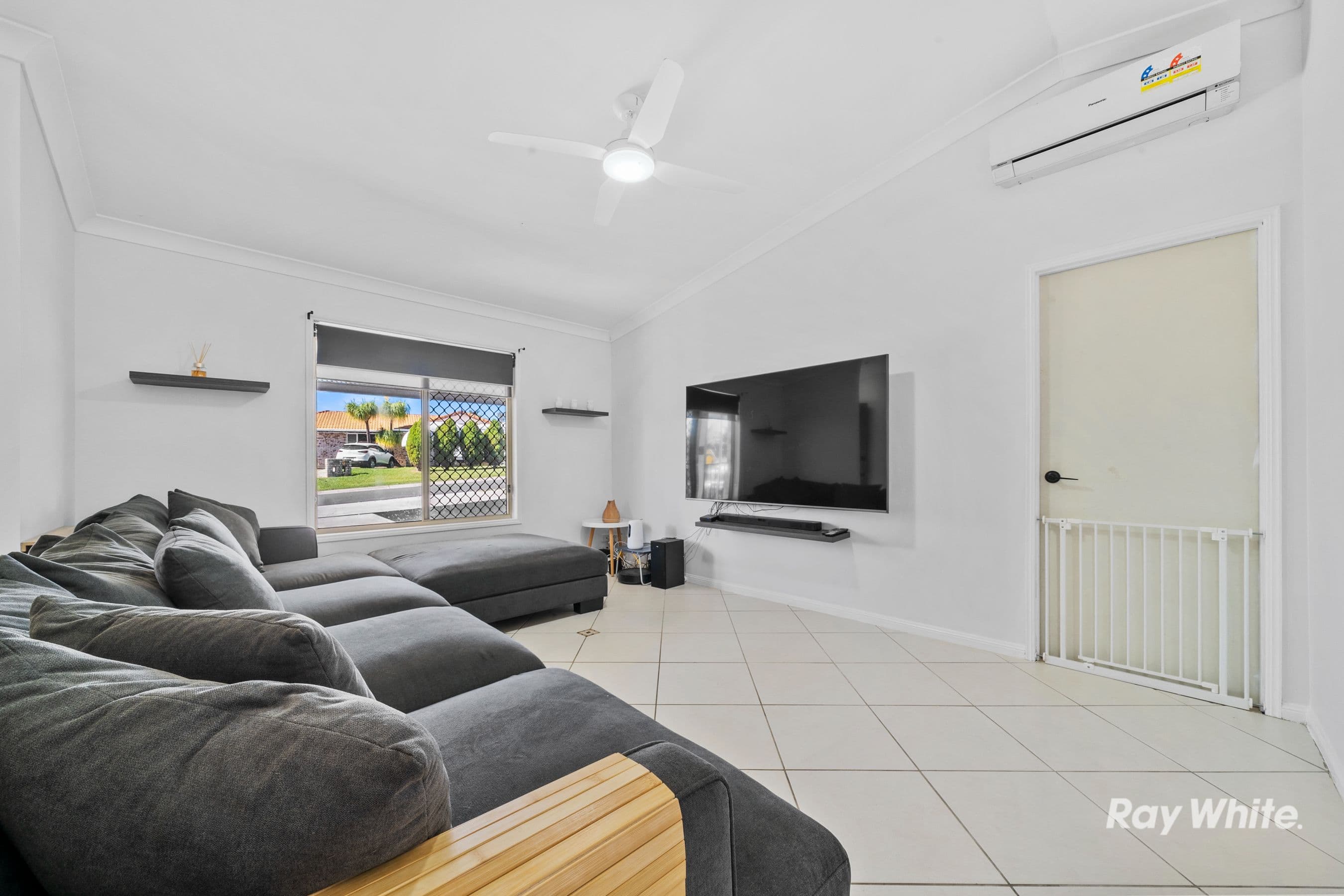 4 Solandra Circuit, Regents Park QLD 4118, Regents Park - Thumbnail 3