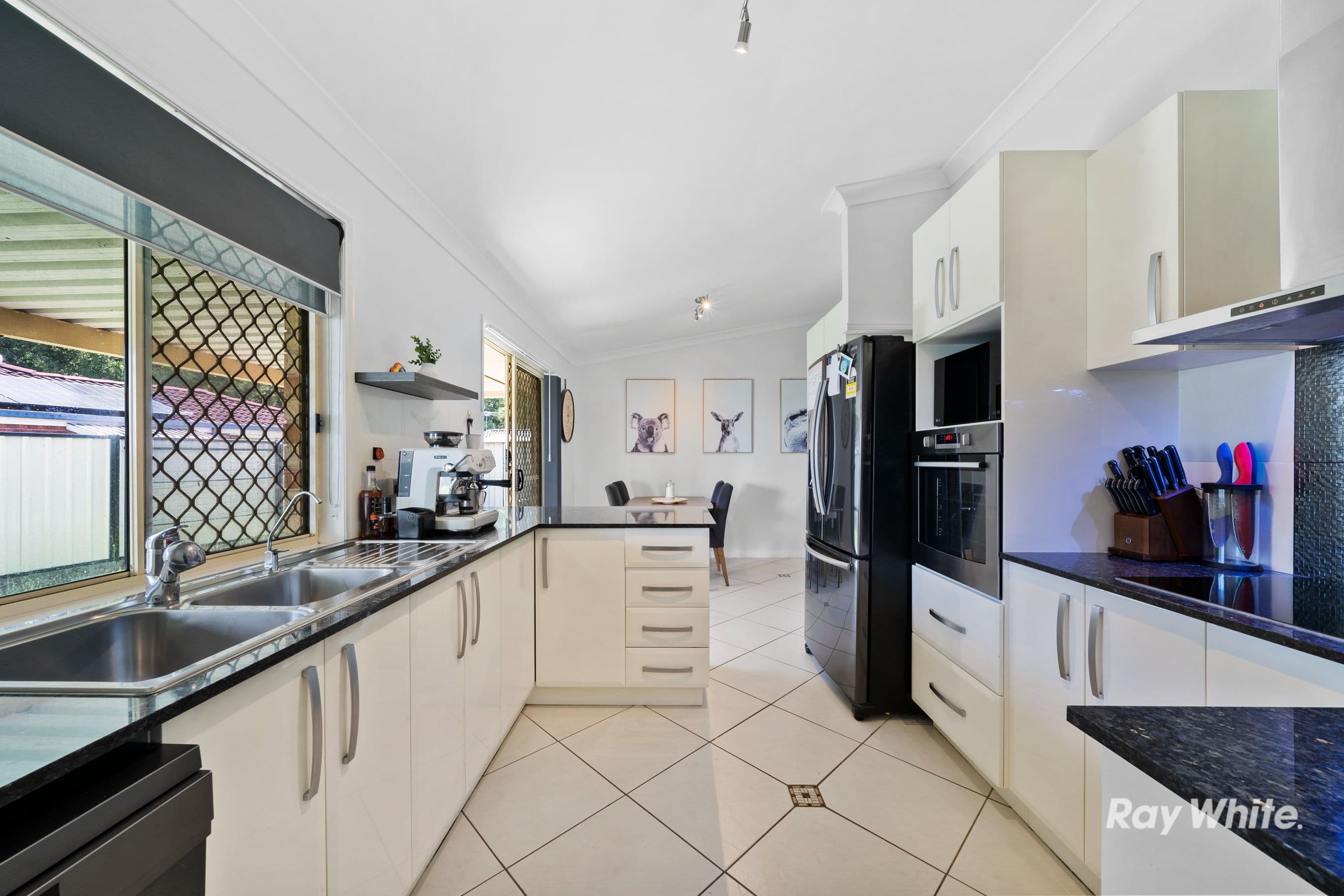 4 Solandra Circuit, Regents Park QLD 4118, Regents Park - Thumbnail 7
