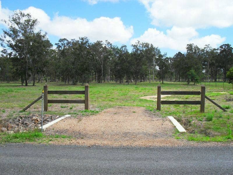 62 Tara Avenue, NANANGO QLD 4615, Nanango - Thumbnail 4