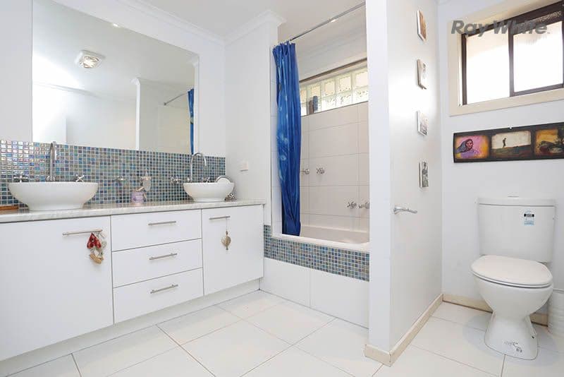 21 Catherine Road, SEABROOK VIC 3028, Seabrook - Thumbnail 6