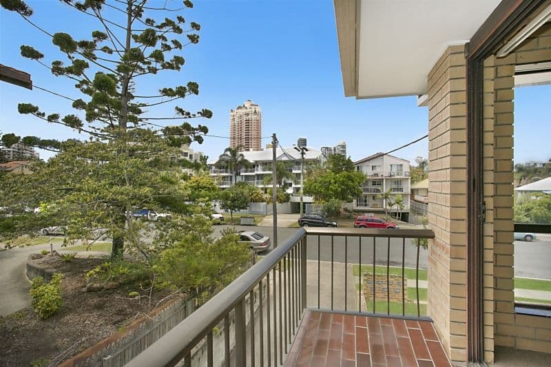 4 'Bayswater Lodge' 35 Chelsea Avenue, BROADBEACH QLD 4218, Broadbeach - Image 1