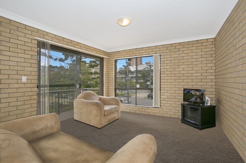 4 'Bayswater Lodge' 35 Chelsea Avenue, BROADBEACH QLD 4218, Broadbeach - Thumbnail 2
