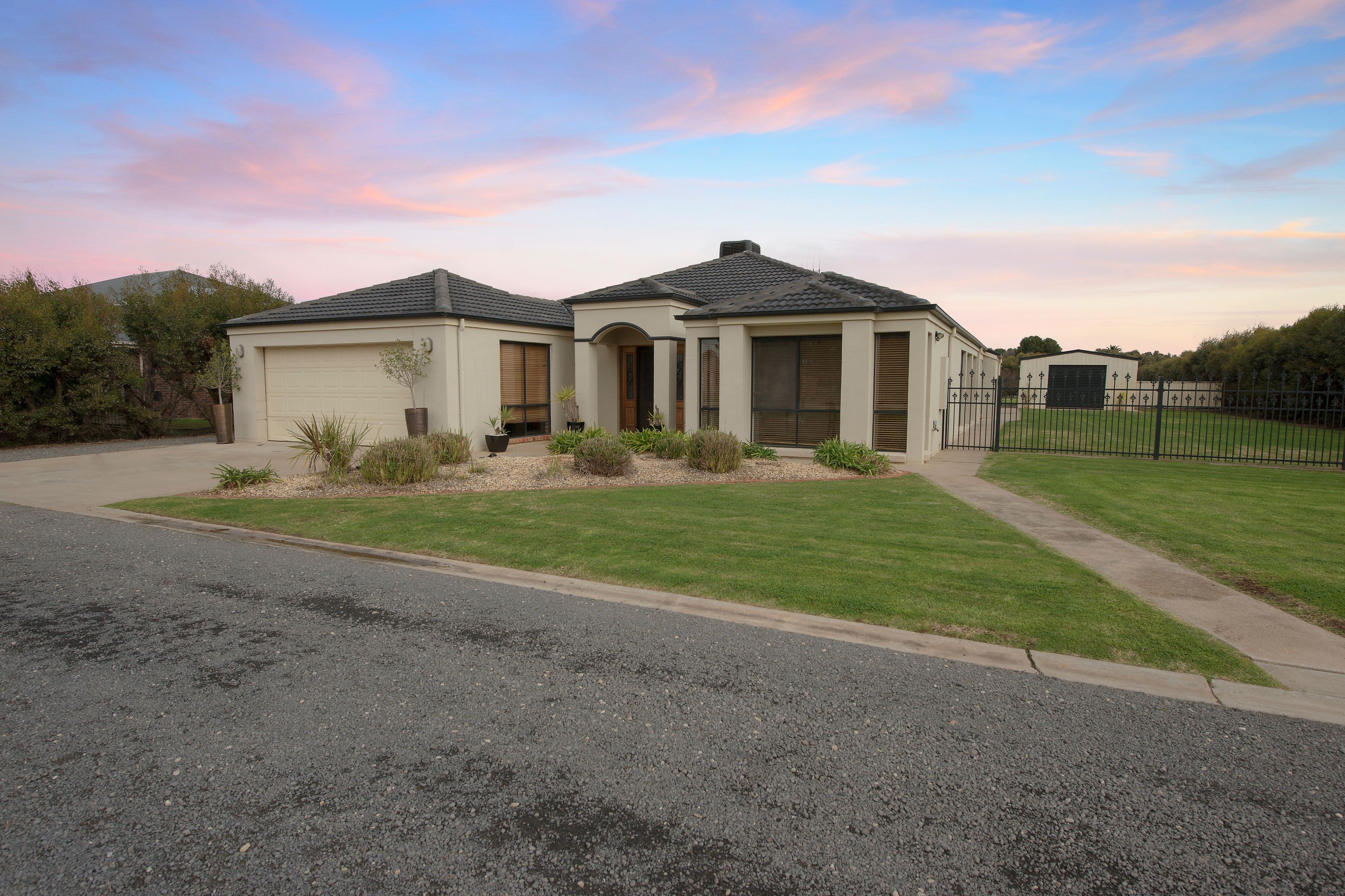16 Graemar Drive, Swan Hill VIC 3585, Swan Hill - Image 1