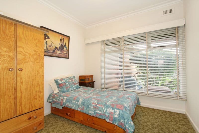 70 Macrina Street, OAKLEIGH EAST VIC 3166, Oakleigh East - Thumbnail 7