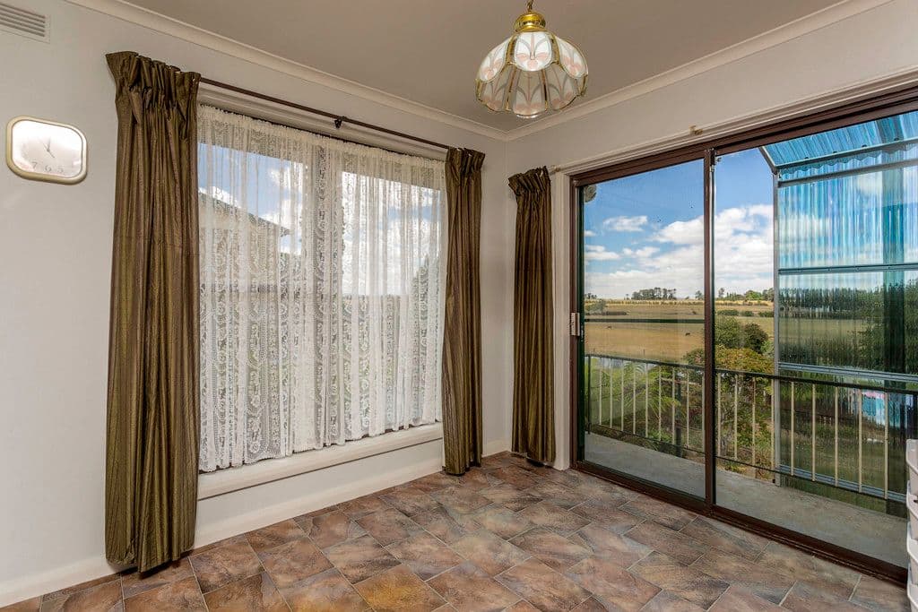 25 Collins Street, Evandale TAS 7212, Evandale - Thumbnail 3