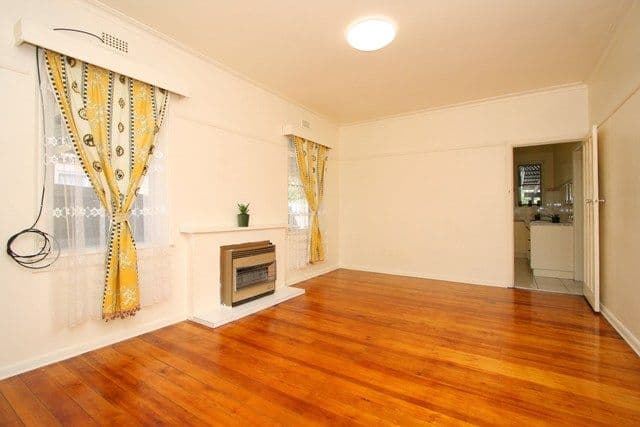 37 Henty Street, RESERVOIR VIC 3073, Reservoir - Thumbnail 7