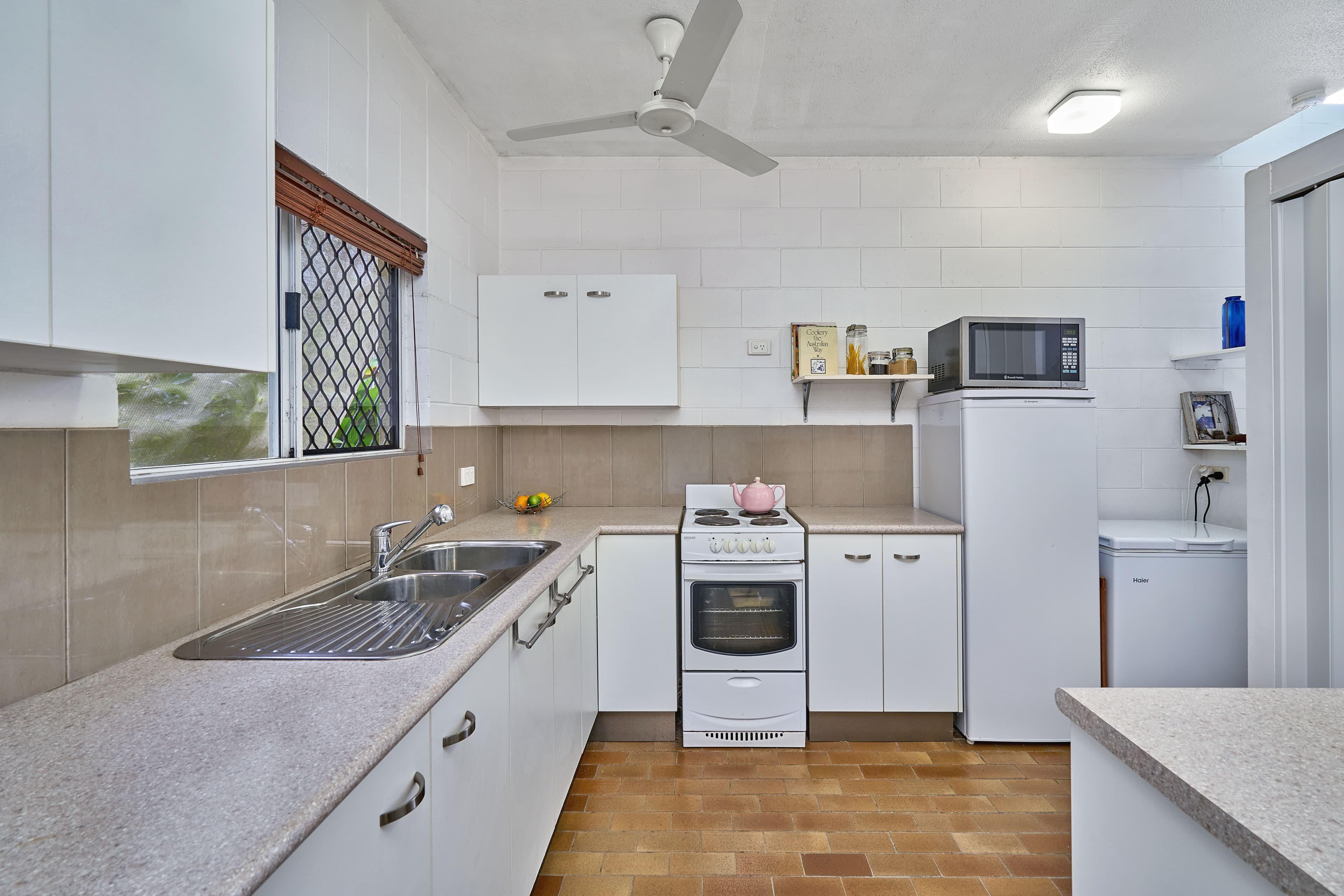 11-13 Pioneer Street, Manoora QLD 4870, Manoora - Thumbnail 6