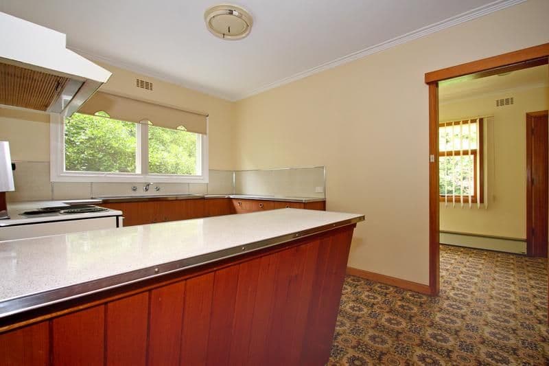 33 Cootamundra Avenue, ROSEBUD VIC 3939, Rosebud - Thumbnail 2
