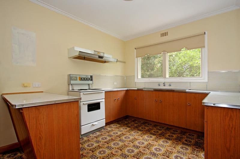 33 Cootamundra Avenue, ROSEBUD VIC 3939, Rosebud - Thumbnail 3