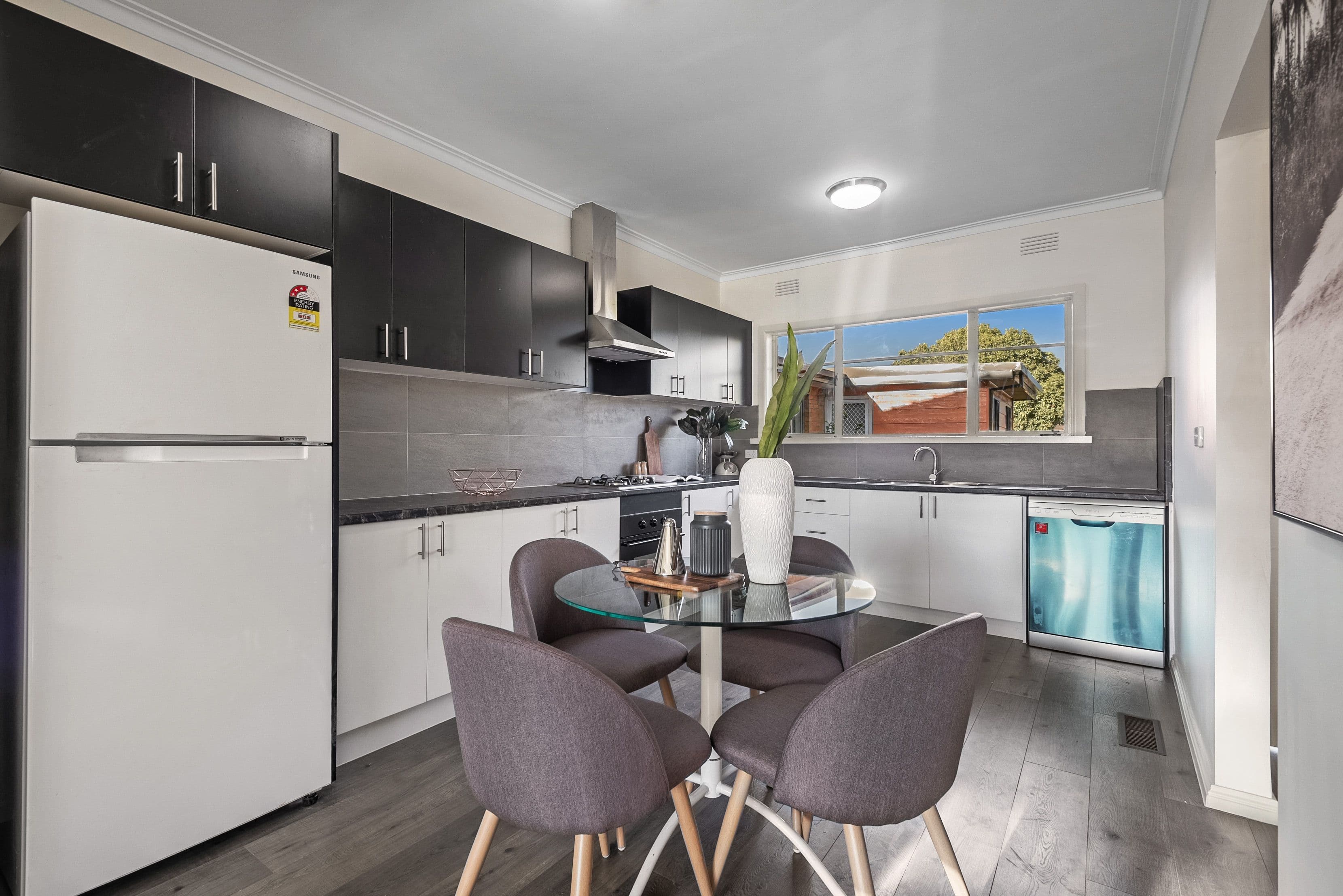 118 Cheddar Road, Reservoir VIC 3073, Reservoir - Thumbnail 4