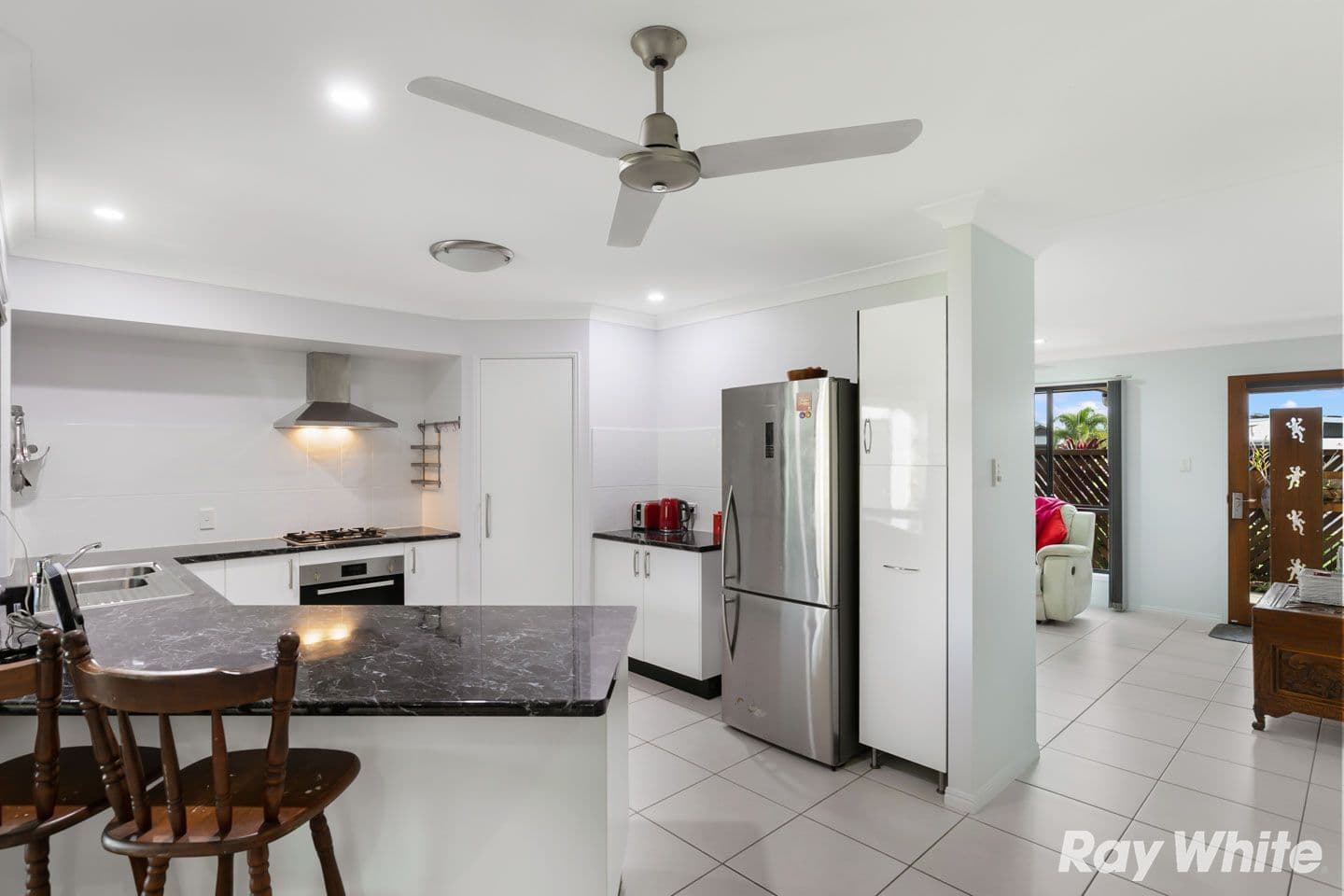7 Noeme Street, Burrum Heads QLD 4659, Burrum Heads - Thumbnail 4