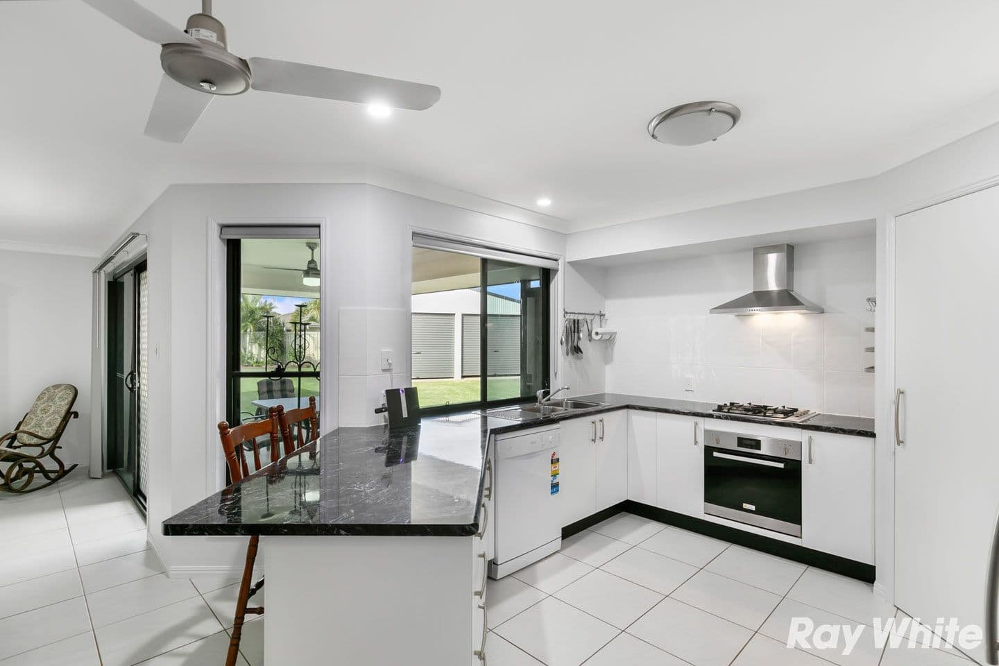 7 Noeme Street, Burrum Heads QLD 4659, Burrum Heads - Thumbnail 5