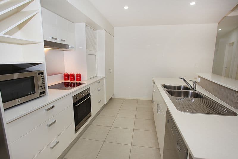 71 Duporth Avenue, MAROOCHYDORE QLD 4558, Maroochydore - Thumbnail 2