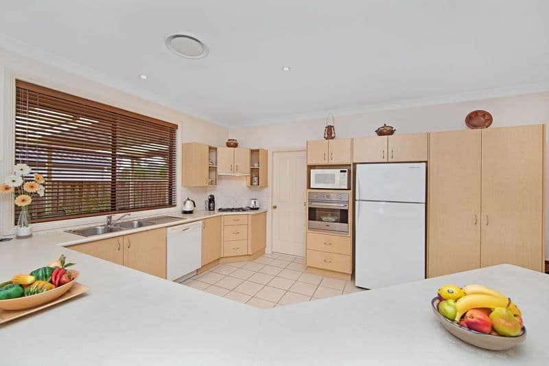 53 Sir Joseph Banks Drive, Bateau Bay NSW 2261, Bateau Bay - Thumbnail 3