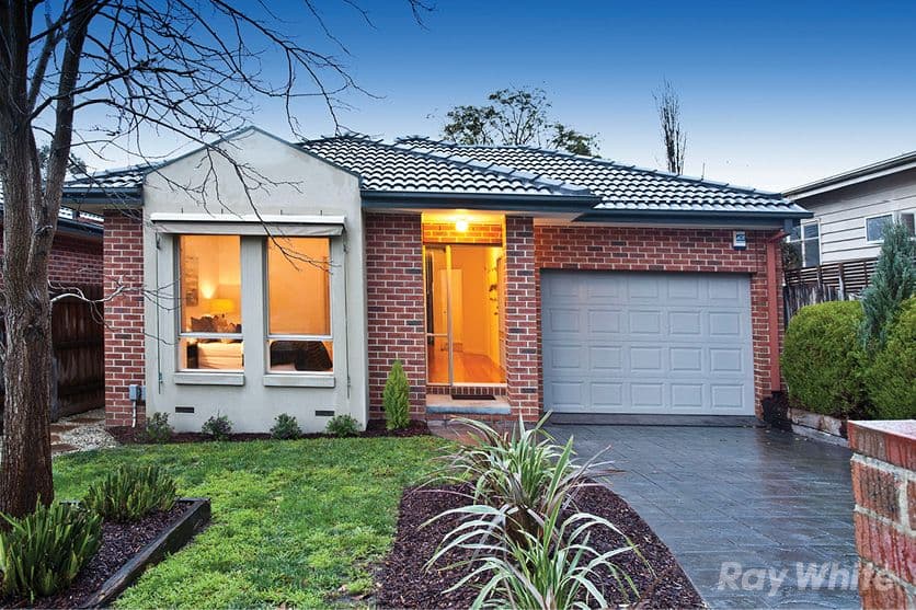 18A Coomleigh Avenue, GLEN WAVERLEY VIC 3150, Glen Waverley - Image 1