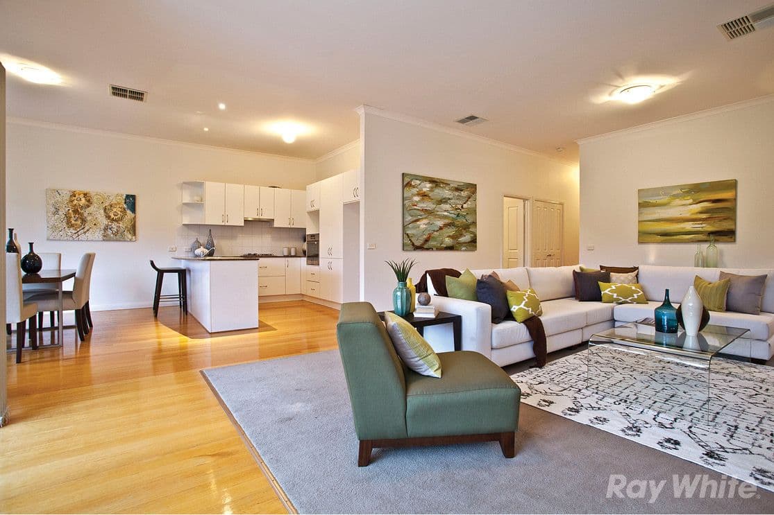 18A Coomleigh Avenue, GLEN WAVERLEY VIC 3150, Glen Waverley - Thumbnail 2