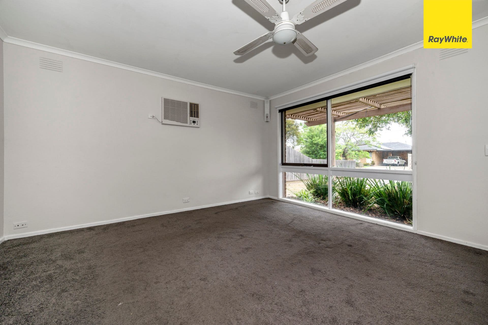 7 Childs Street, Melton South VIC 3338, Melton South - Thumbnail 5