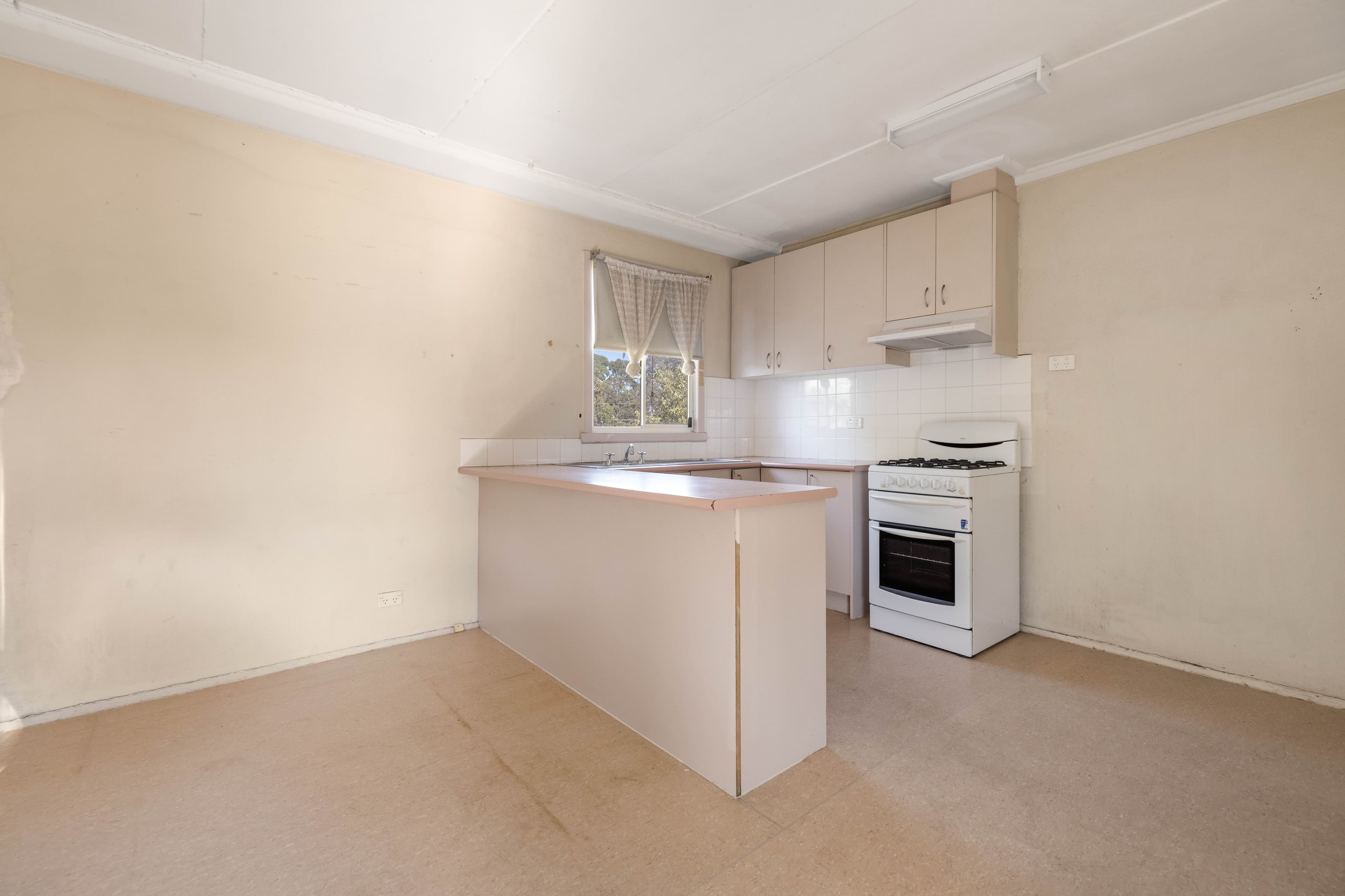 30 Echuca Street, Dallas VIC 3047, Dallas - Thumbnail 3