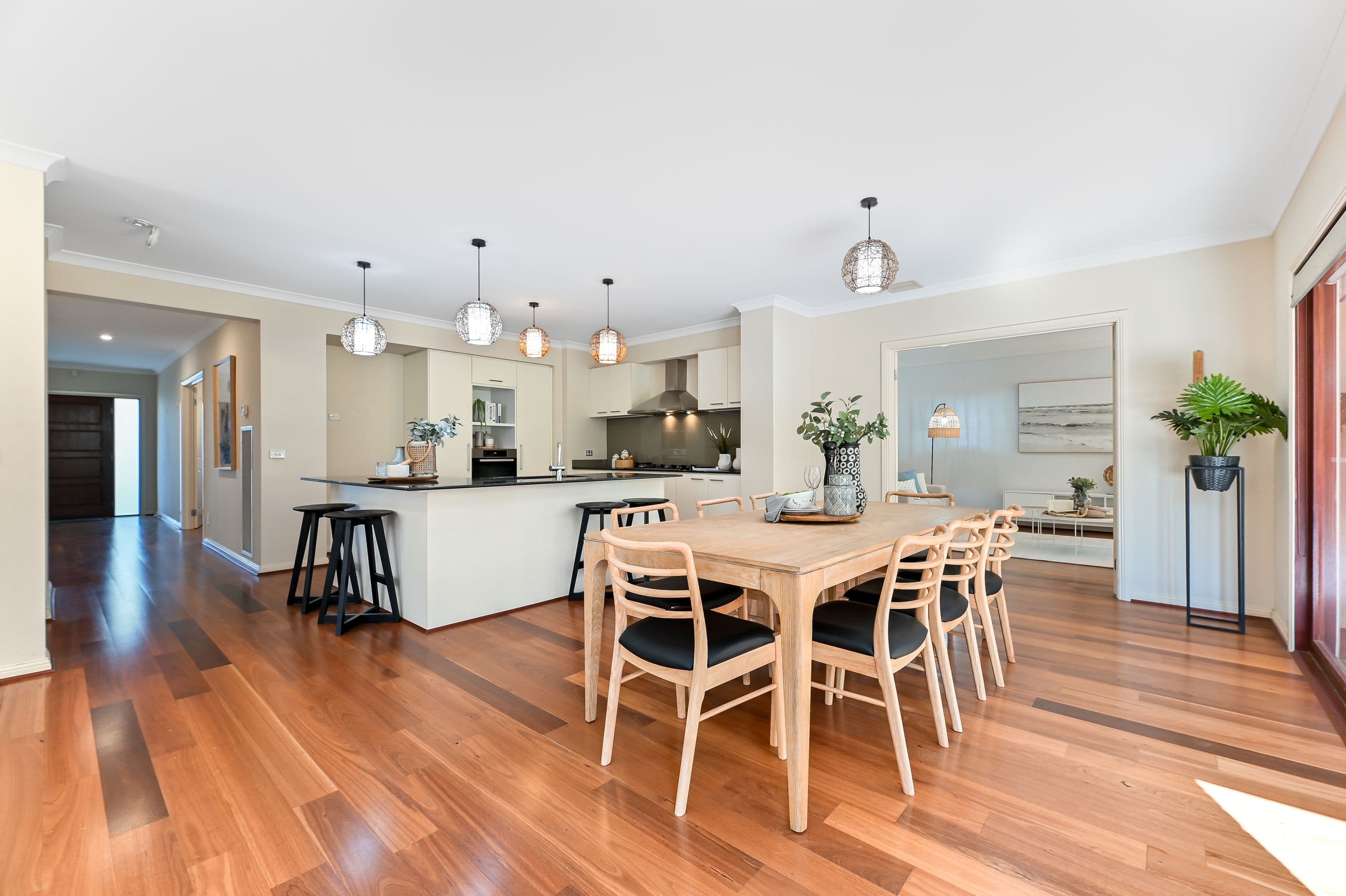 7 Taroona Avenue, Mount Waverley VIC 3149, Mount Waverley - Thumbnail 3