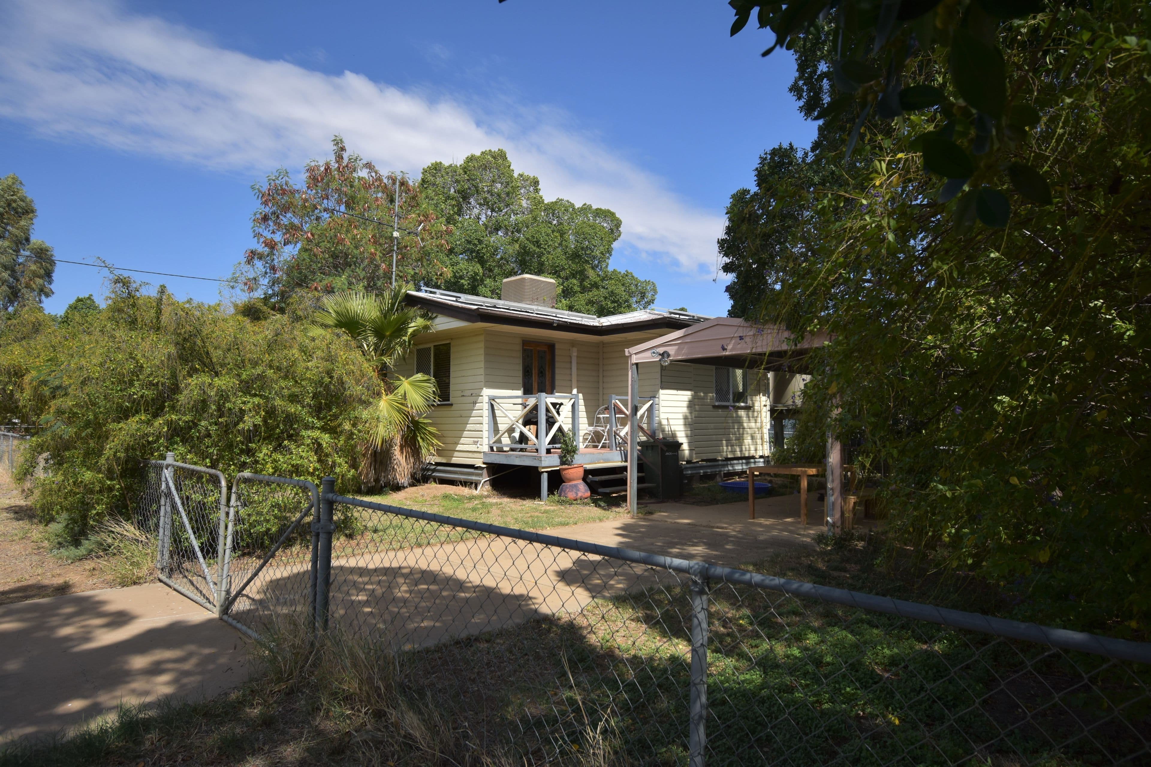 11 Jabiru Street, Longreach QLD 4730, Longreach - Image 1
