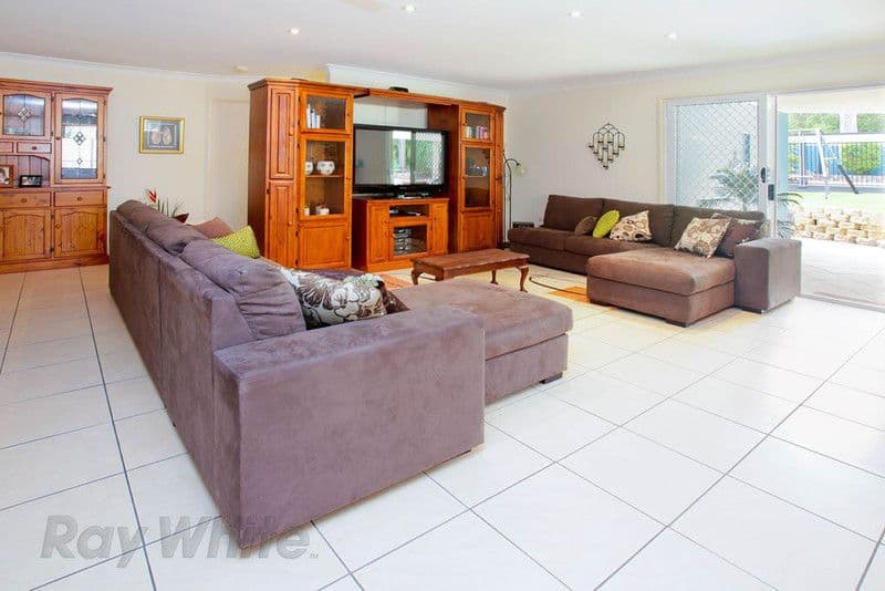 34 Woodbine Avenue, CAMIRA QLD 4300, Camira - Thumbnail 4