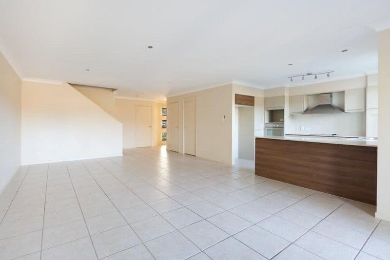 368 Pine Ridge Road, RUNAWAY BAY QLD 4216, Runaway Bay - Thumbnail 3