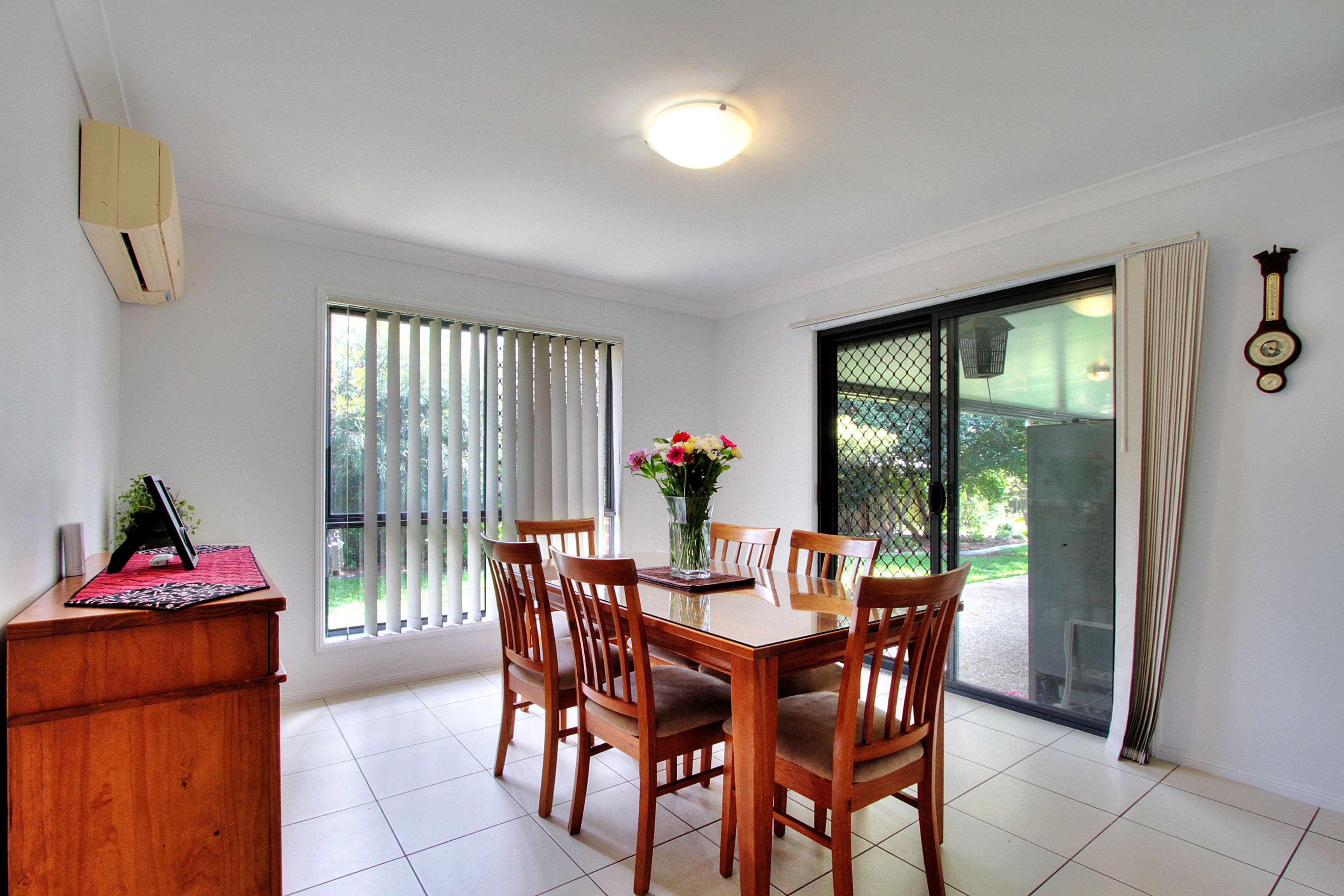 32 Pinelands Street, Loganlea QLD 4131, Loganlea - Thumbnail 2