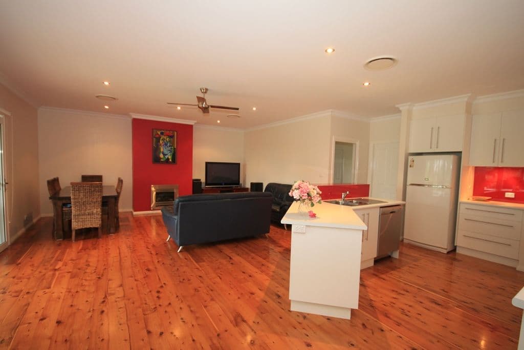 343 Forest Road, TAMWORTH NSW 2340, Tamworth - Thumbnail 3