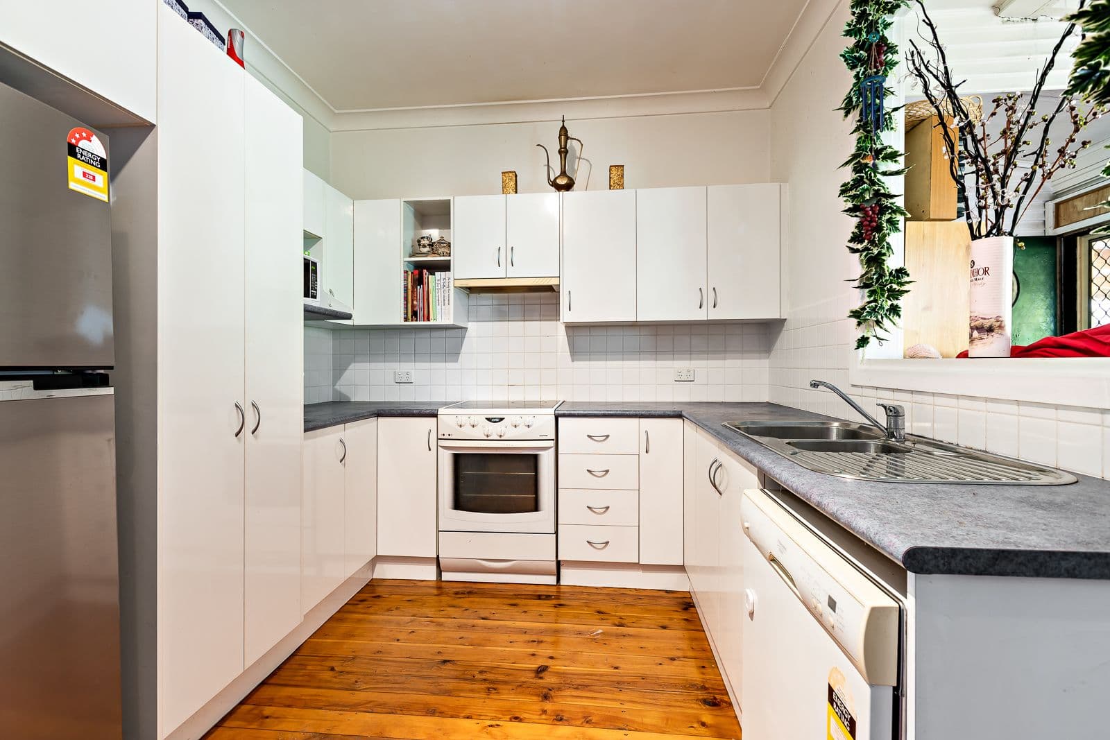 22 Beach Street, Belmont South - Thumbnail 4