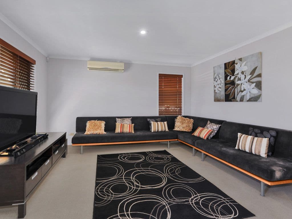 13 Kettleton Close, Bridgeman Downs QLD 4035, Bridgeman Downs - Thumbnail 3
