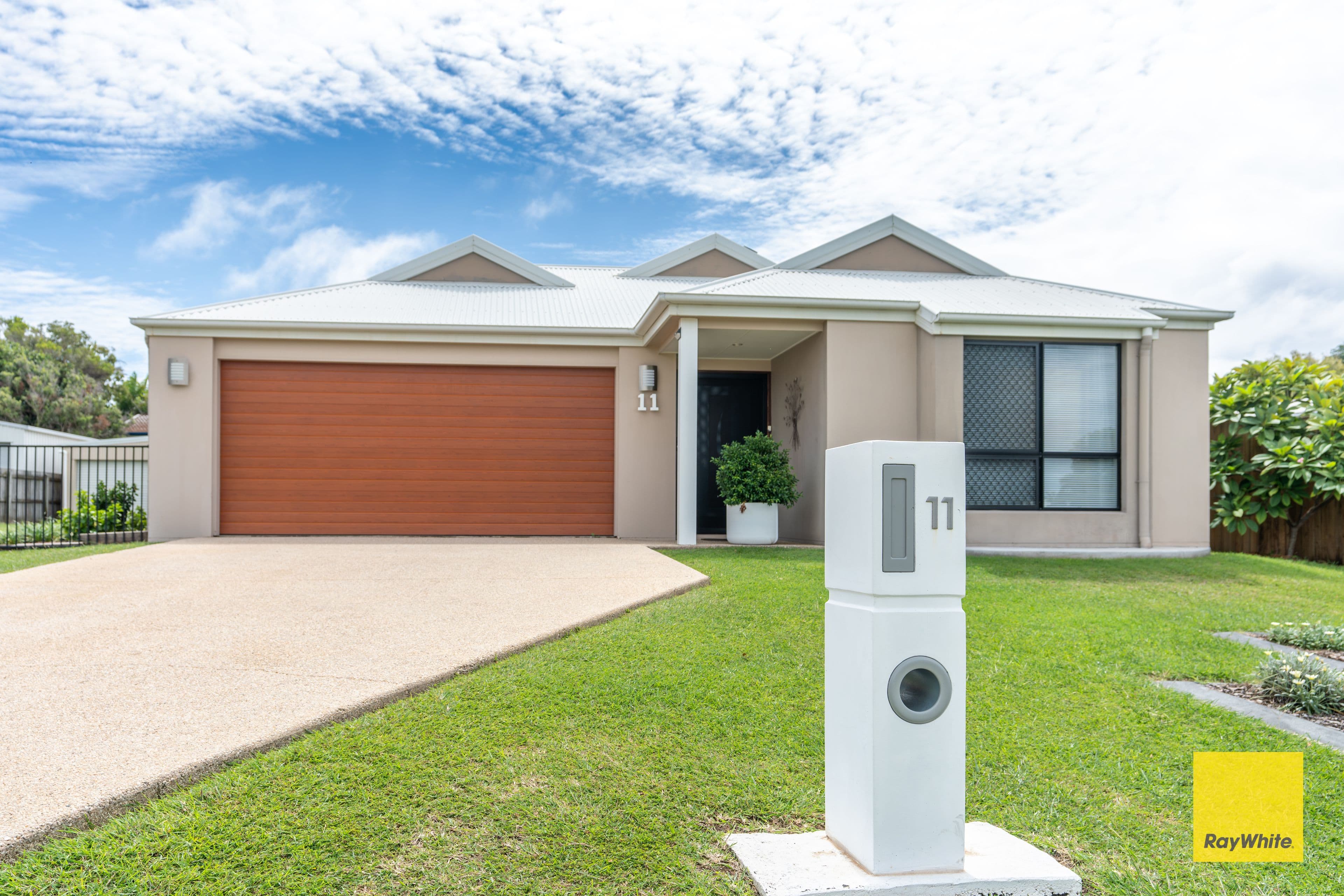 11 Burley Road, Innes Park QLD 4670, Innes Park - Thumbnail 2