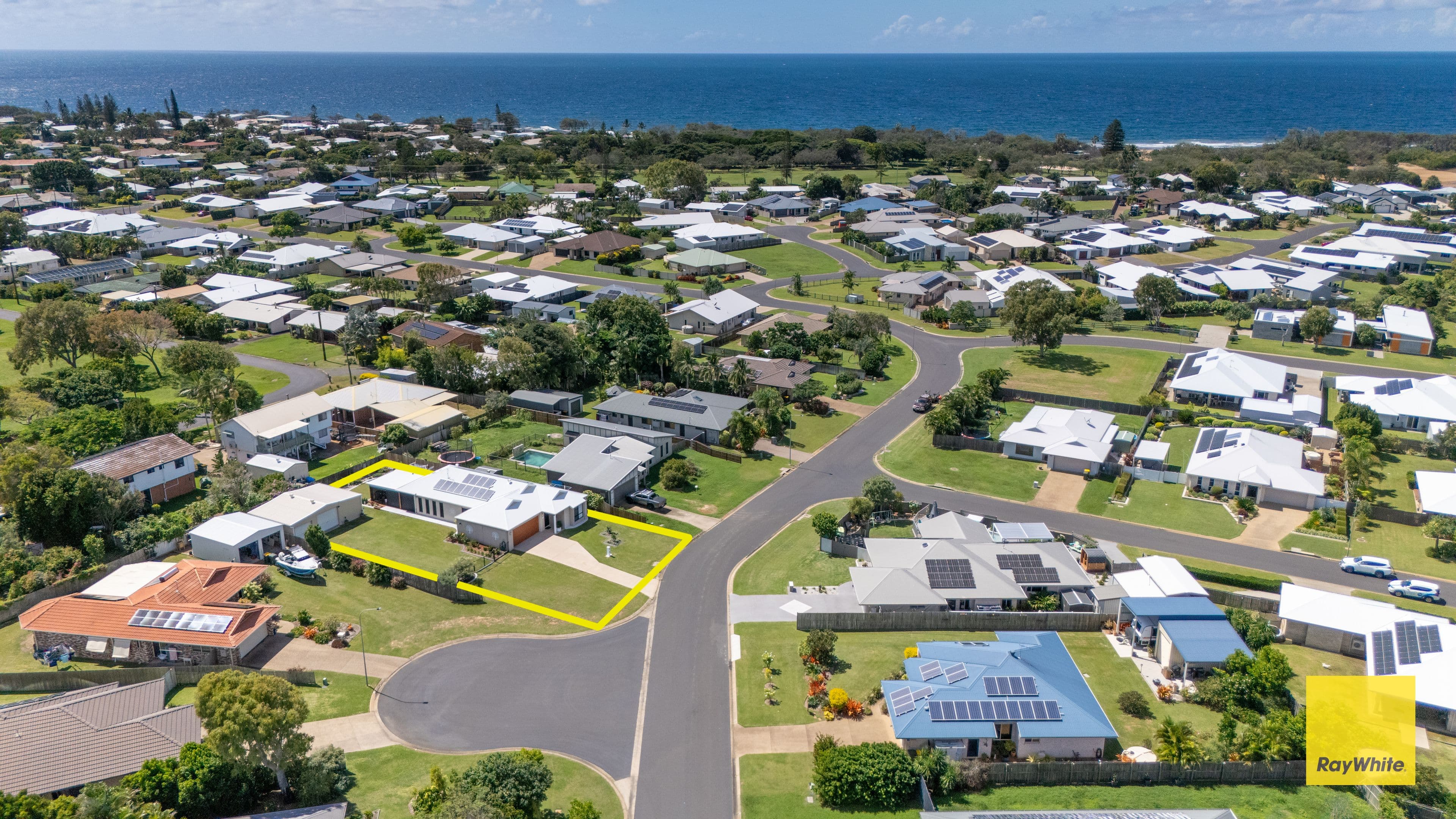 11 Burley Road, Innes Park QLD 4670, Innes Park - Thumbnail 3