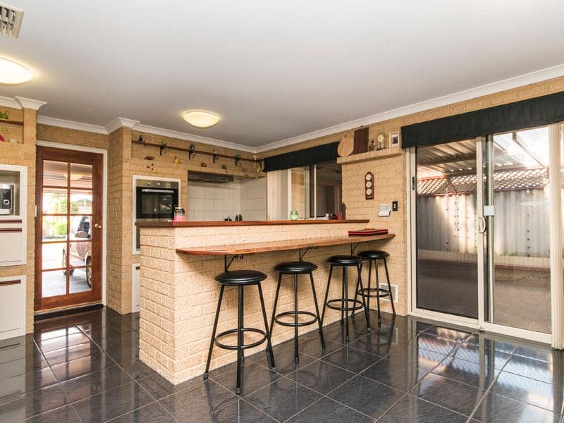 14 Summer Hill Place, Warnbro WA 6169, Warnbro - Thumbnail 2