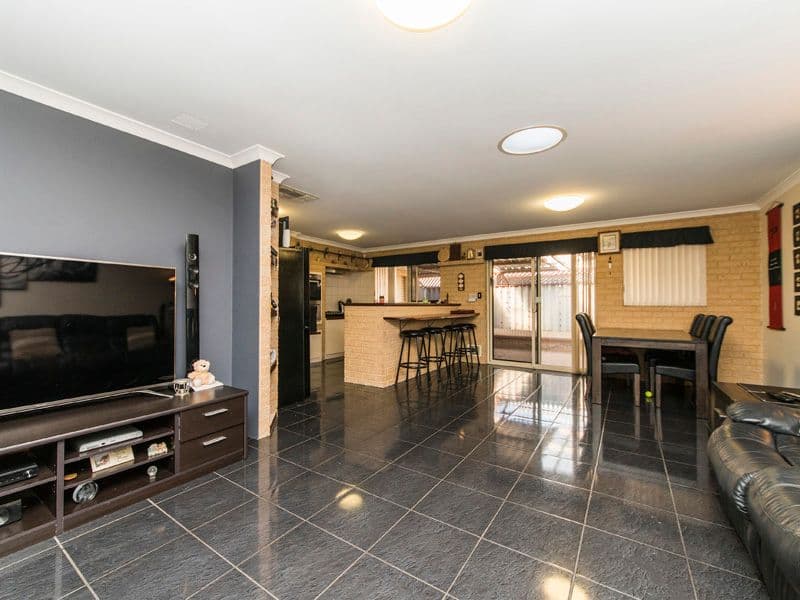 14 Summer Hill Place, Warnbro WA 6169, Warnbro - Thumbnail 7