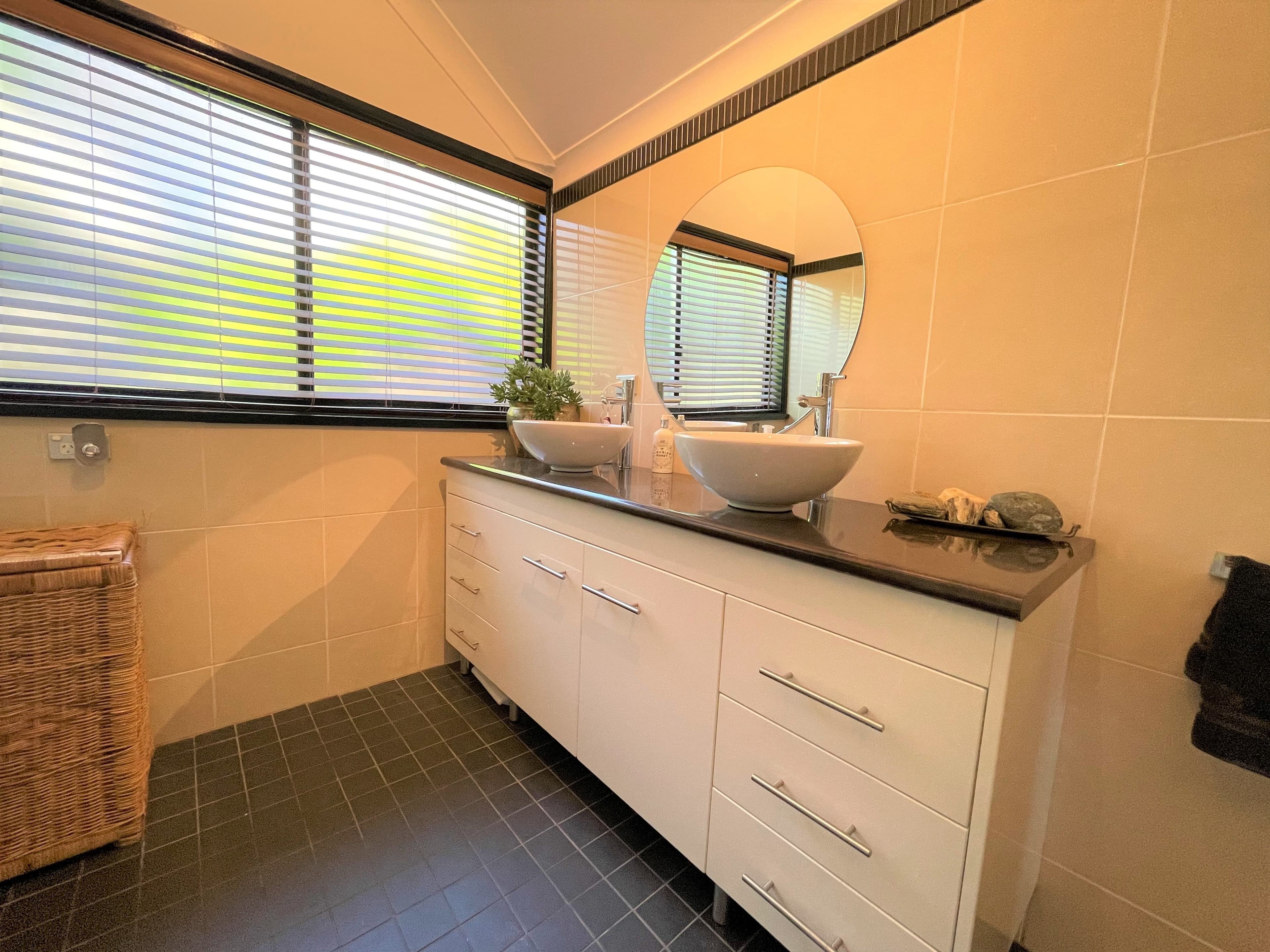 39 McLerie Street, Young NSW 2594, Young - Thumbnail 8